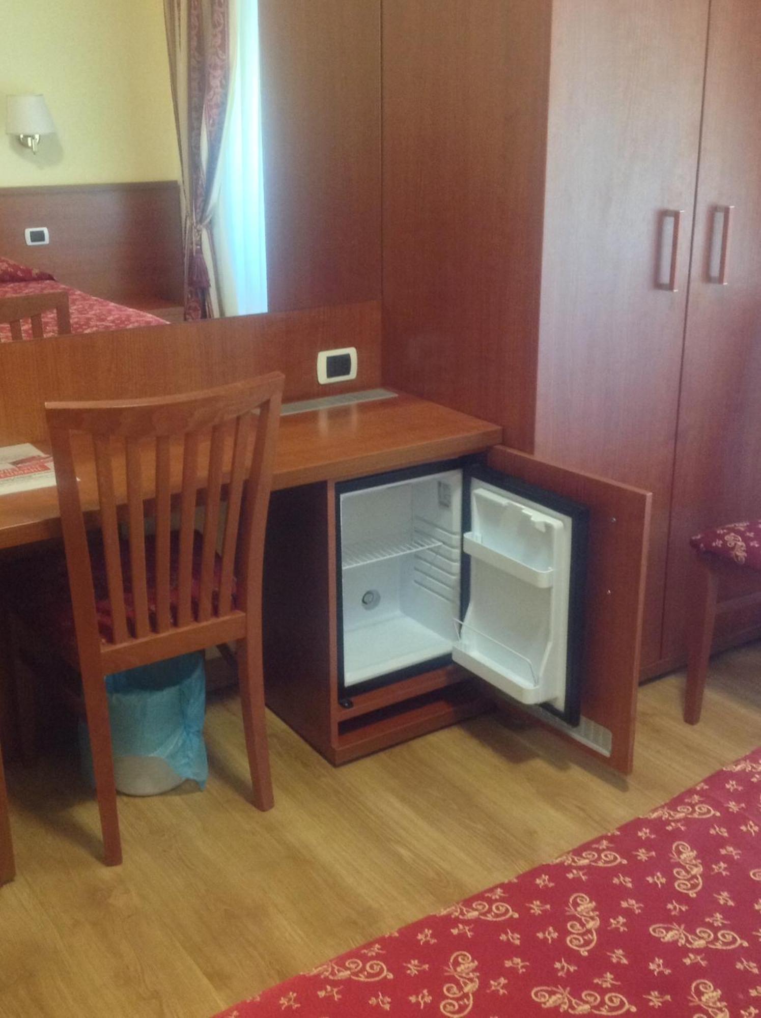 Отель Residenza Fermi Рим Номер фото